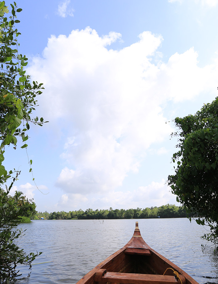 Come stay with us - Boat